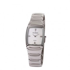 SKAGEN DAMEUR I ST�L M/DIAMANTER